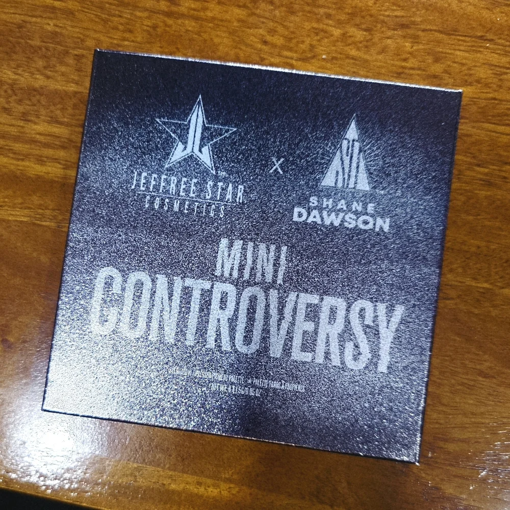 Jeffree Star x Shane Dawson Mini Controversy Palette - Picture 3 of 3